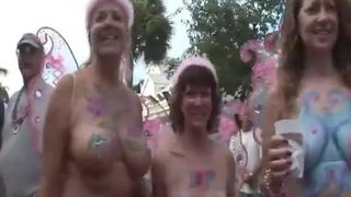 These ladies stripteased
