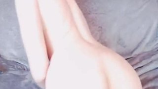 Buttplugg lover gets orgasm - lickmycams.com
